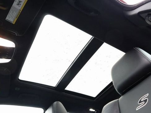 Used 2022 Chrysler 300 S image 23