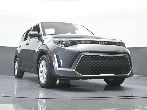 Used 2024 Kia Soul S FWD image 60