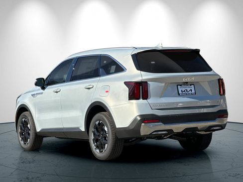 New 2026 Kia Sorento S image 6