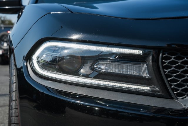 Used 2016 Dodge Charger R/T Scat Pack w/ Technology Group RWD image 16