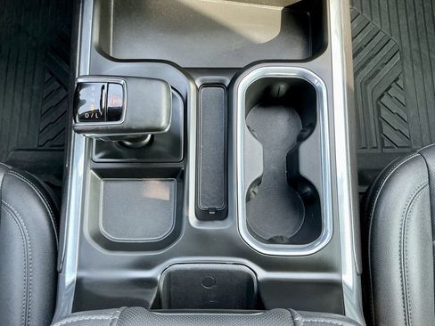 Used 2025 Chevrolet Silverado 1500 LTZ image 37