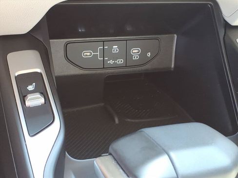 Used 2024 Kia Sorento S AWD/4WD image 34