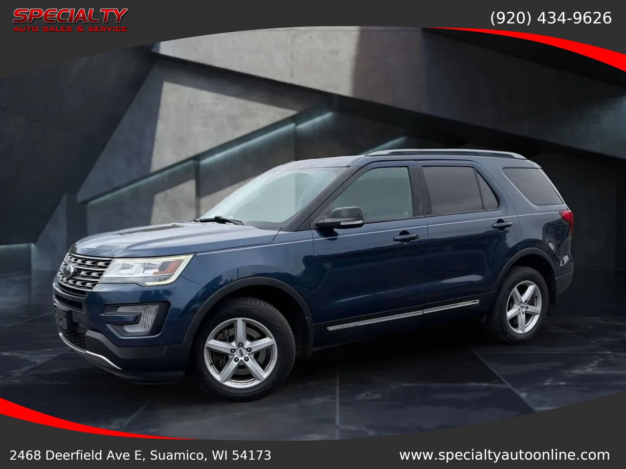 Used 2017 Ford Explorer XLT w/ Equipment Group 202A AWD/4WD image 2
