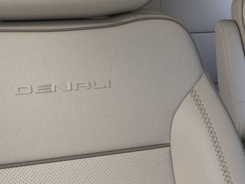 New 2026 GMC Yukon Denali w/ Advanced Technology Package AWD/4WD image 21