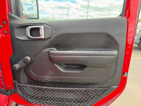Used 2018 Jeep Wrangler Unlimited Sport AWD/4WD image 28