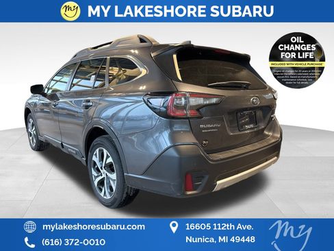 Used 2022 Subaru Outback Limited XT image 5