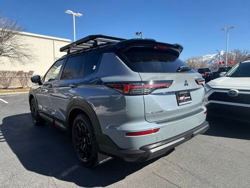 New 2026 Mitsubishi Outlander Trail Edition image 5