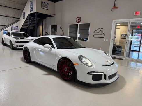 Used 2015 Porsche 911 GT3 w/ Sound Package Plus RWD image 47