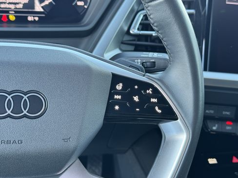 Used 2024 Audi Q4 e-tron Premium Plus w/ Premium Plus image 21