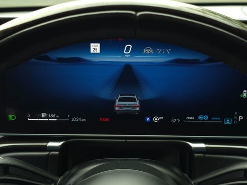 Used 2022 Mercedes-Benz S 580 4MATIC Sedan w/ AMG Line Package image 36