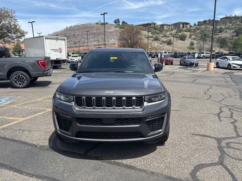 New 2026 Jeep Grand Cherokee Limited w/ Trailer Tow Package AWD/4WD image 3