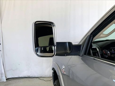 Used 2022 RAM 3500 Laramie image 10