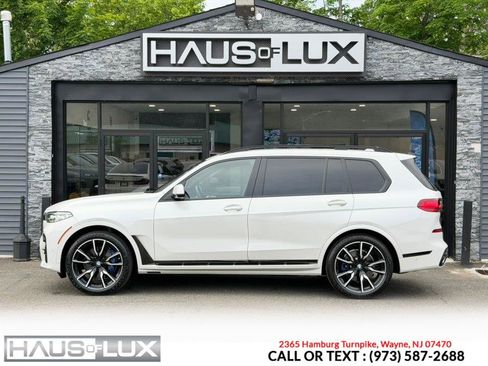 Used 2021 BMW X7 xDrive40i w/ M Sport Package AWD/4WD image 36