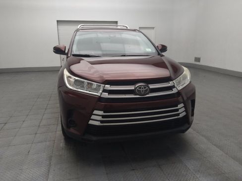 Used 2018 Toyota Highlander LE FWD image 14