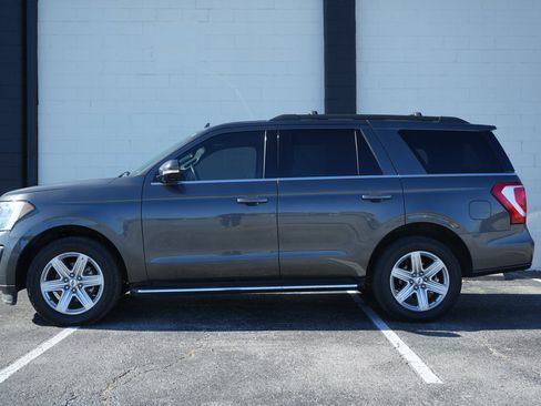 Used 2020 Ford Expedition XLT w/ Equipment Group 202A image 3