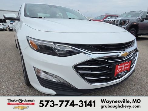Used 2024 Chevrolet Malibu LT FWD image 11