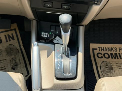 Used 2015 Honda Civic EX-L image 17