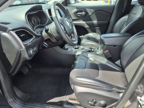 Used 2022 Jeep Cherokee Latitude Lux image 7