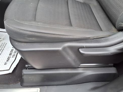 Used 2024 Chevrolet Silverado 2500 LT image 20