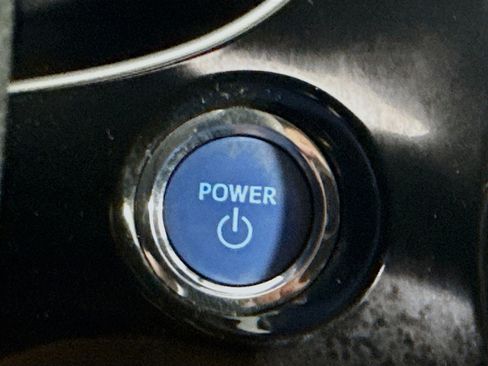 Used 2016 Toyota Prius Two image 21