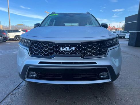 Used 2022 Kia Sorento SX Prestige image 3