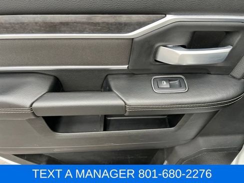 Used 2024 RAM 2500 Big Horn AWD/4WD image 33