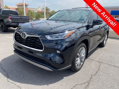 Used 2025 Toyota Highlander Platinum