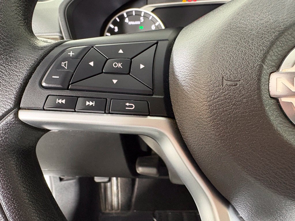 Used 2024 Nissan Altima 2.5 SV FWD image 24