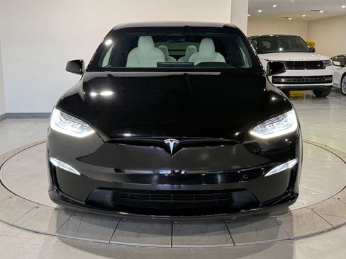 Used 2022 Tesla Model X Plaid image 11