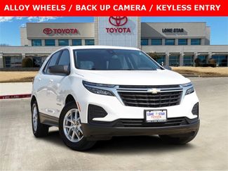 Used 2022 Chevrolet Equinox LS w/ LS Convenience Package image 1