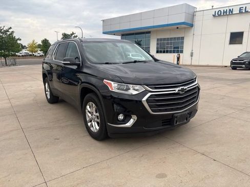 Used 2018 Chevrolet Traverse LT AWD/4WD image 3