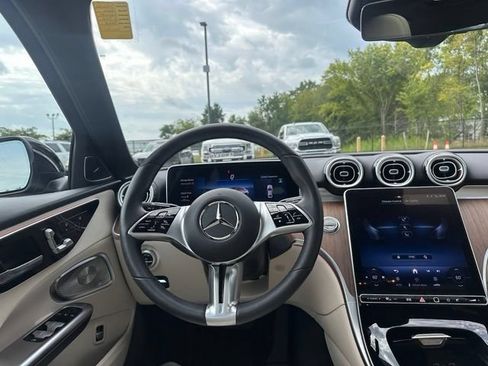 Used 2025 Mercedes-Benz C 300 4MATIC Sedan image 22