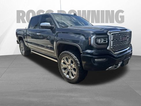 Used 2017 GMC Sierra 1500 Denali w/ Denali Ultimate Package AWD/4WD image 3