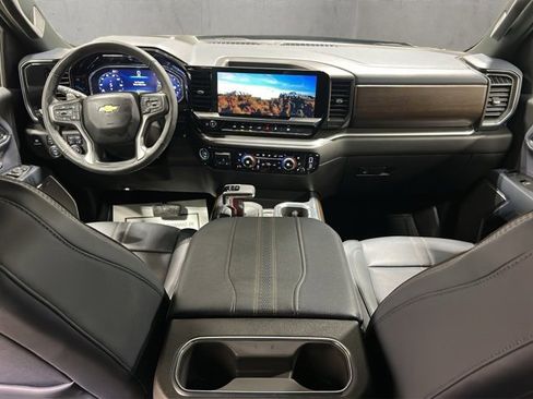 Used 2024 Chevrolet Silverado 1500 High Country w/ High Country Premium Package image 12