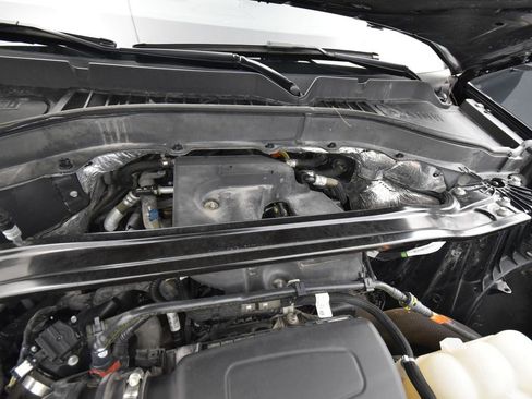 Used 2020 Ford Explorer Limited image 16