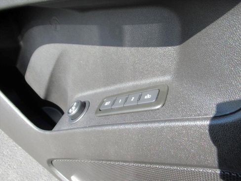 Certified 2024 Chevrolet Equinox Premier image 27