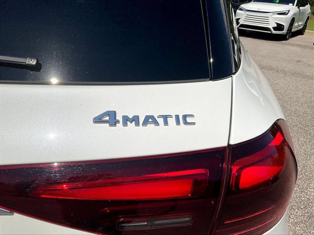 Certified 2025 Mercedes-Benz GLE 450 4MATIC w/ AMG Line Exterior image 26