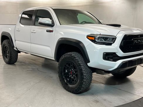 Used 2021 Toyota Tacoma TRD Pro AWD/4WD image 8