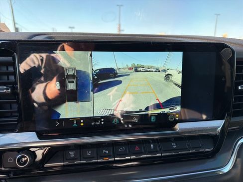 Used 2024 Chevrolet Silverado 2500 High Country image 21