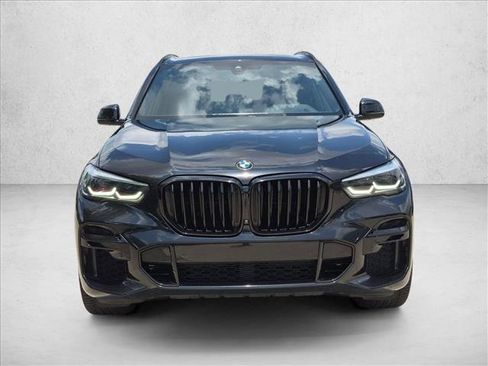 Used 2022 BMW X5 sDrive40i w/ M Sport Package RWD image 2