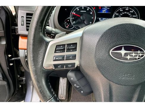 Used 2013 Subaru Outback 2.5i Limited AWD/4WD image 18