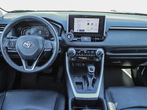 Used 2023 Toyota RAV4 XLE Premium FWD image 14