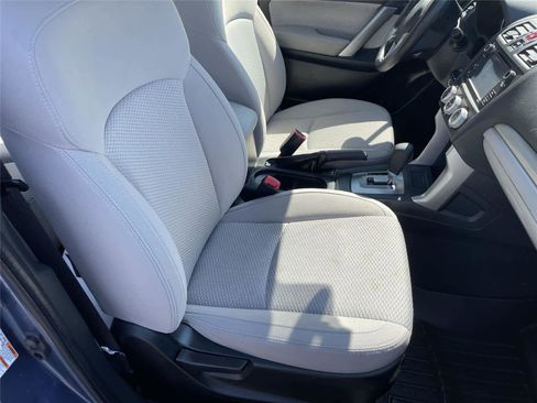 Used 2017 Subaru Forester 2.5i w/ Alloy Wheel Package image 17