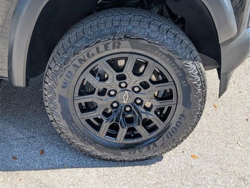 Certified 2023 Chevrolet Colorado Trail Boss w/ Technology Package image 9