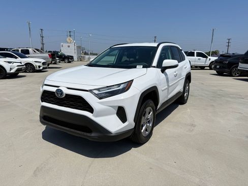 Used 2024 Toyota RAV4 LE AWD/4WD image 1