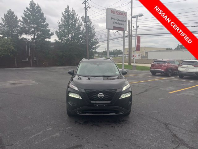 Certified 2023 Nissan Rogue SV w/ SV Premium B Package AWD/4WD image 3