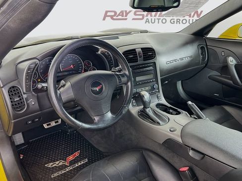 Used 2007 Chevrolet Corvette Coupe w/ Preferred Equipment Group RWD image 30