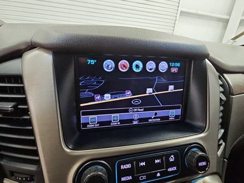 Used 2018 GMC Yukon XL Denali w/ Open Road Package AWD/4WD image 17