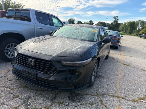 Used 2024 Honda Accord EX image 7