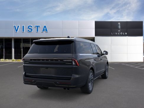 New 2026 Lincoln Navigator L Reserve AWD/4WD image 8